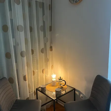 Apartament Aurora Indjija *